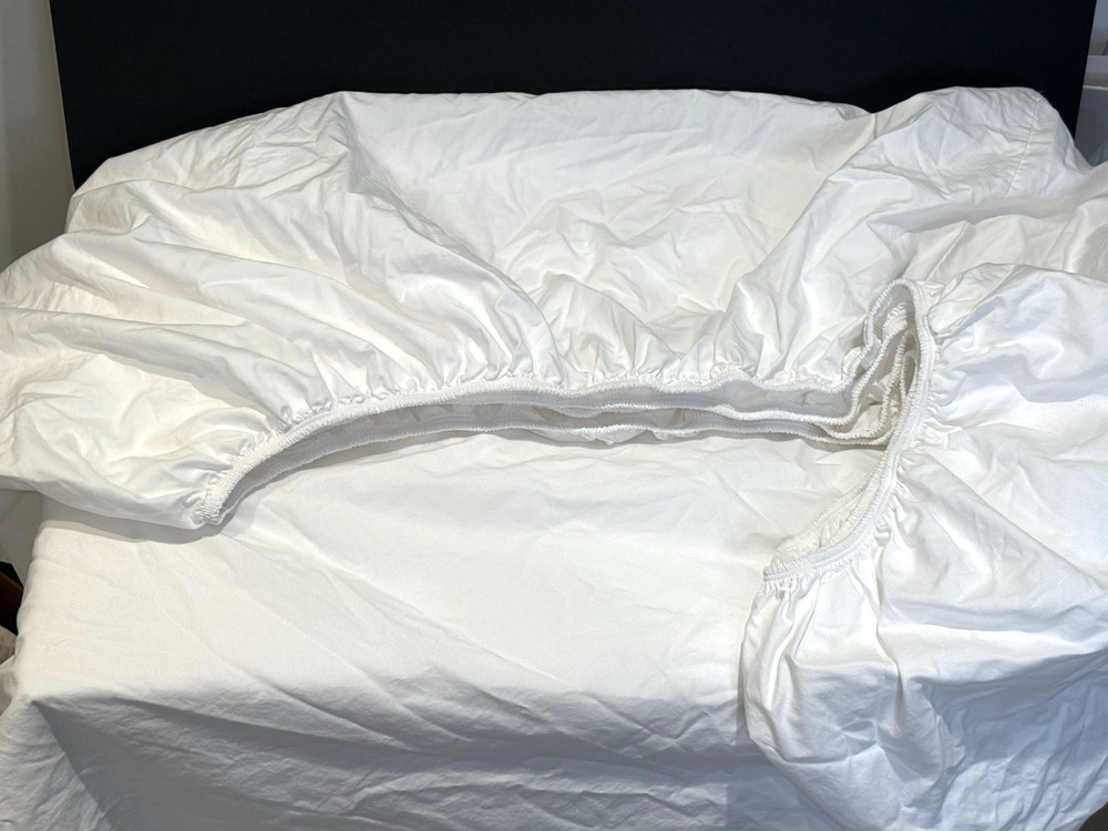 LL Bean Queen Fitted White Sheet Percale Excellent Condition!