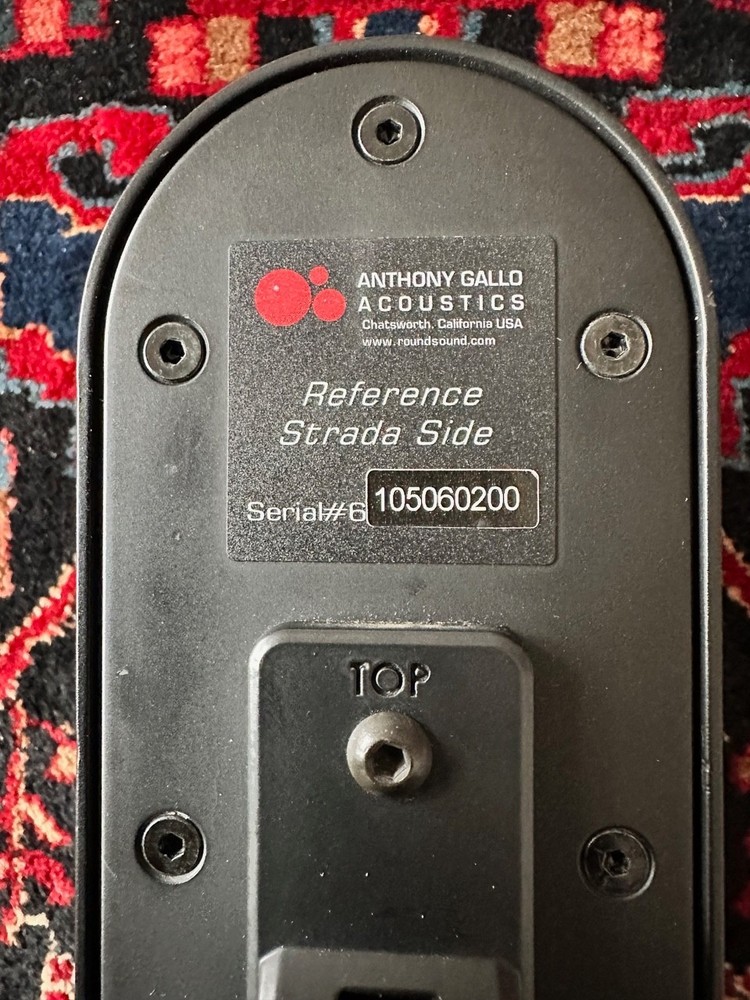 One Anthony Gallo Reference Strada Side loudspeaker