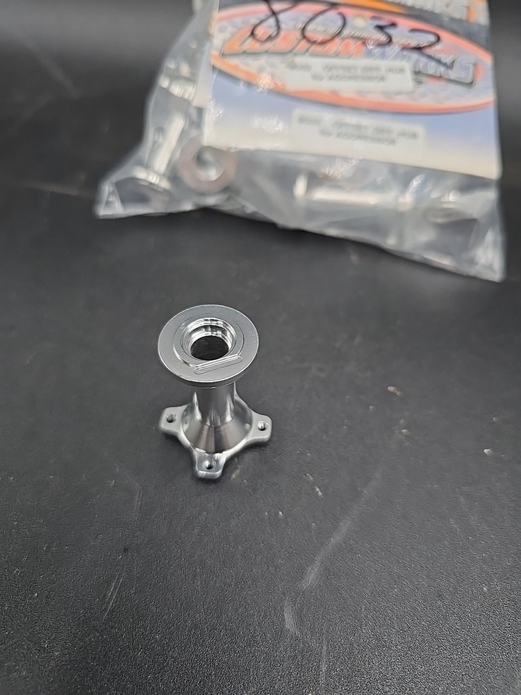 Custom Works Aggressor Offset Diff Hub 8032 Pan Car Rc