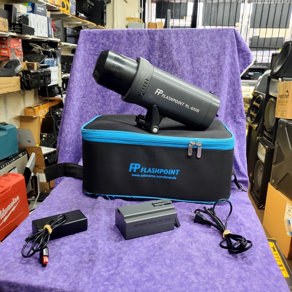 💥GOOD💥FLASHPOINT RL-600B LIGHT w/ CASE - CHARGER & BATTERY💥FULLY TESTED💥