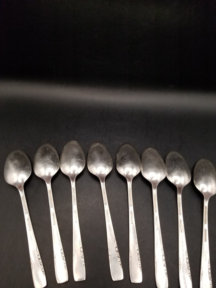 1881 wm.Rogers onieda proposal silverware 8 teaspoons