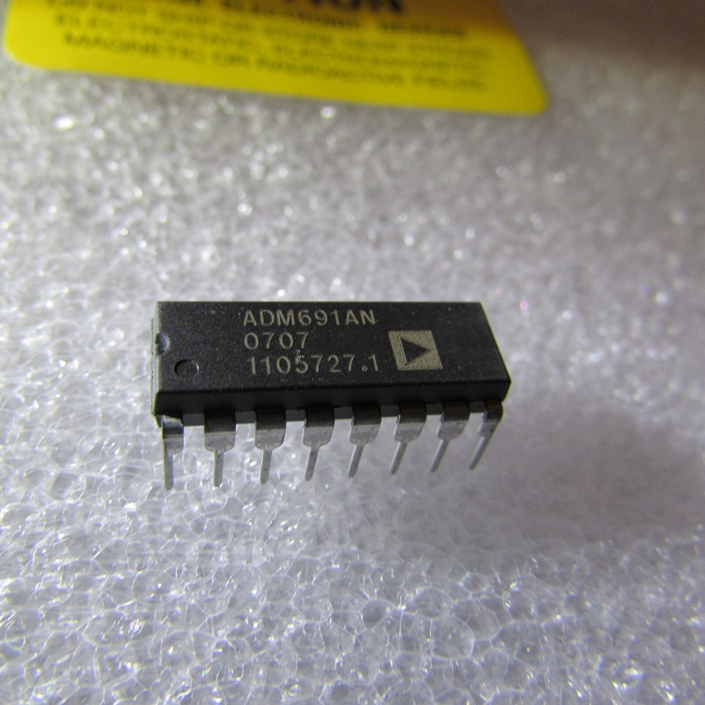 ADM691AN Analog Devices Microprocessor Supervsor IC 16-Pin Dip NOS FAST SHIP USA