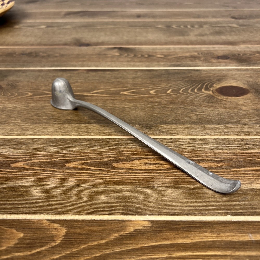 VINTAGE ITALIAN SILVER PLATE "CANDLE SNUFFER