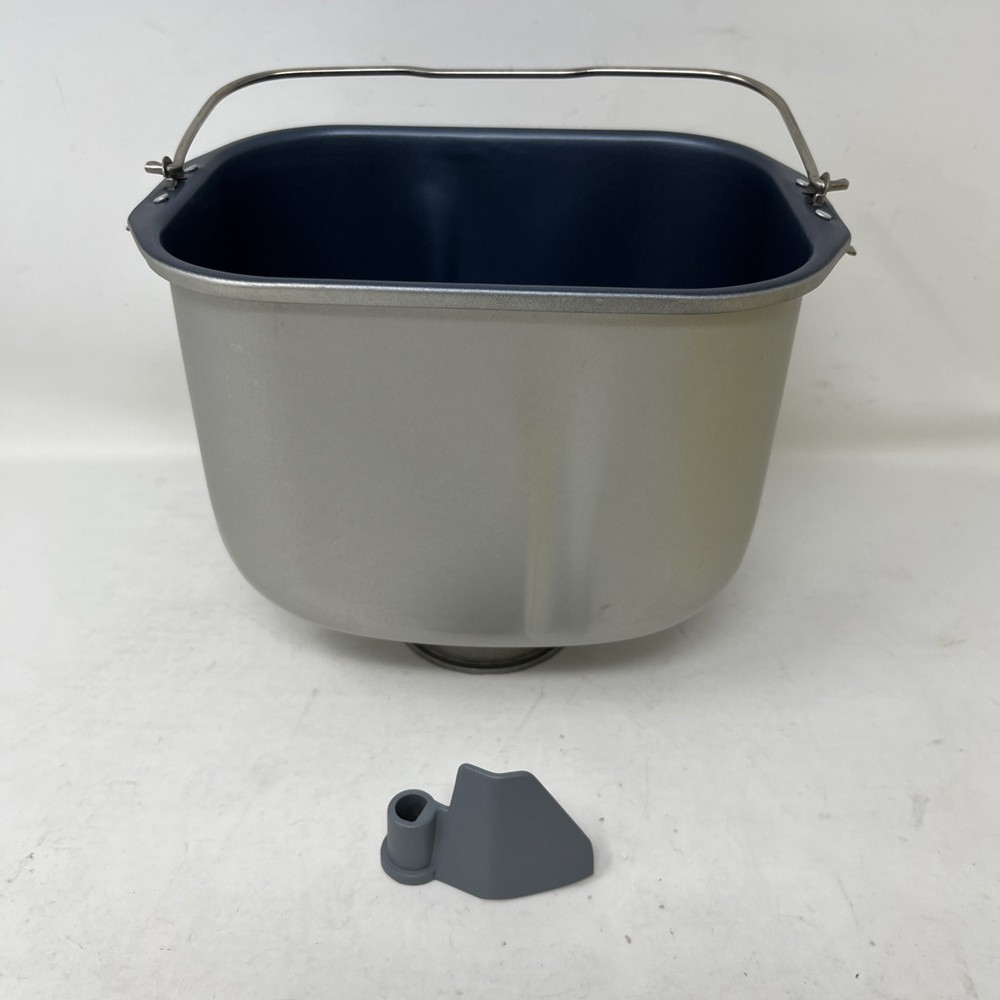 Breadman Bread Maker Model TR520 Bread Machine Loaf 2 Pc Set Pan & Paddle