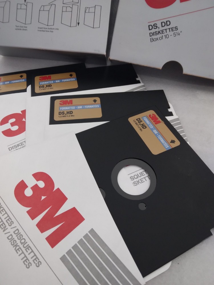 3M DS,DD 5.25" Floppy Diskettes ( 4 ) In Box