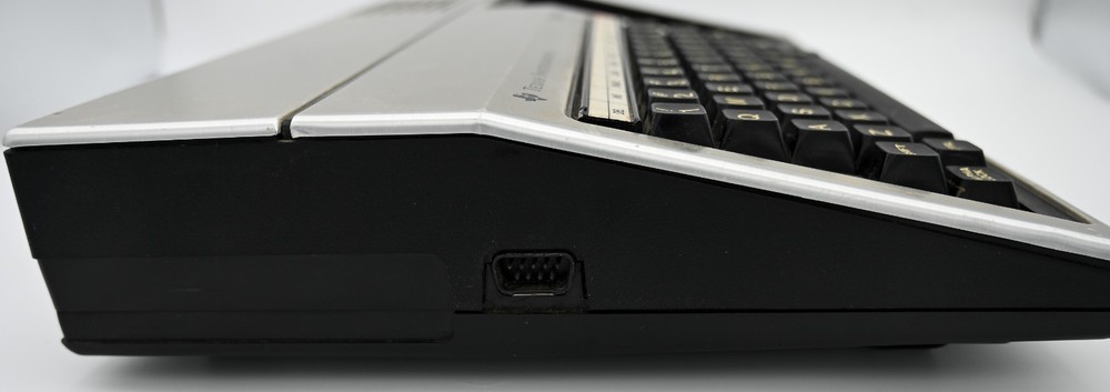 Texas Instruments Ti-99/4A Vintage Home Computer Untested, console only