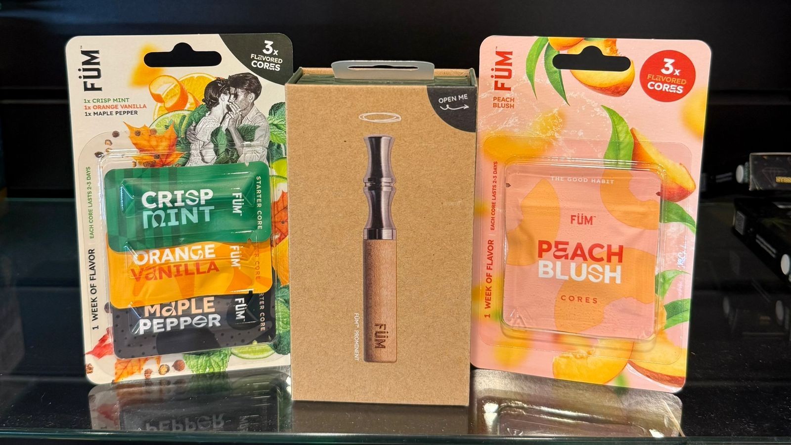 Füm Journey Pack Flavored Air Device with 4 Packs of Plant Based Cores