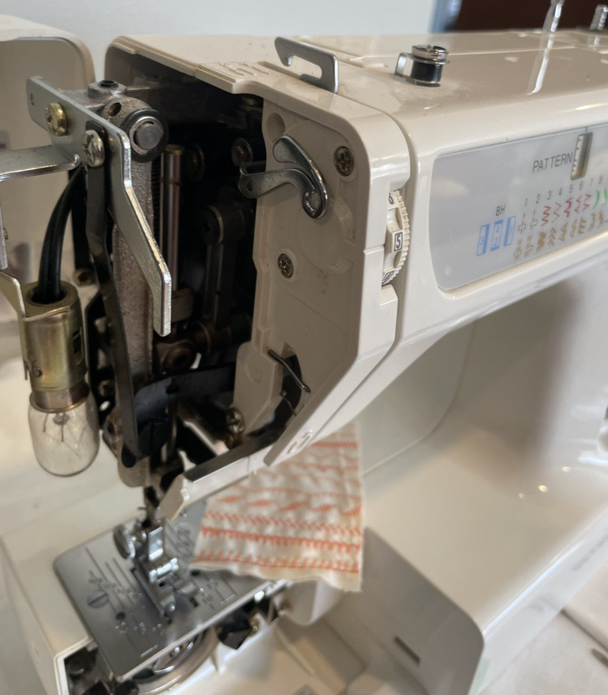 Kenmore Sewing Machine Model 385 w/ Pedal & Manual – Tested Working – Multiple S