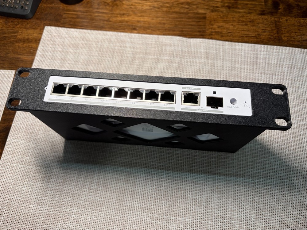 ubiquiti switch flex 2.5 10" rackmount (MOUNT ONLY)