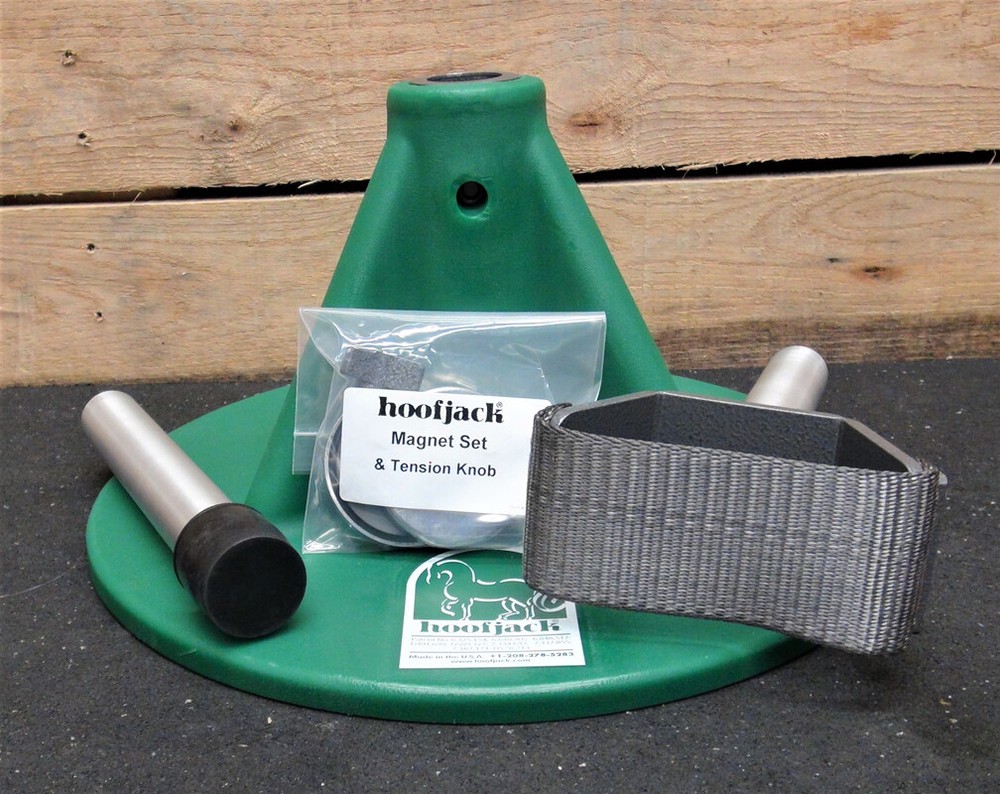 New HOOFJACK medium stand Green w/ Medium post & cradle