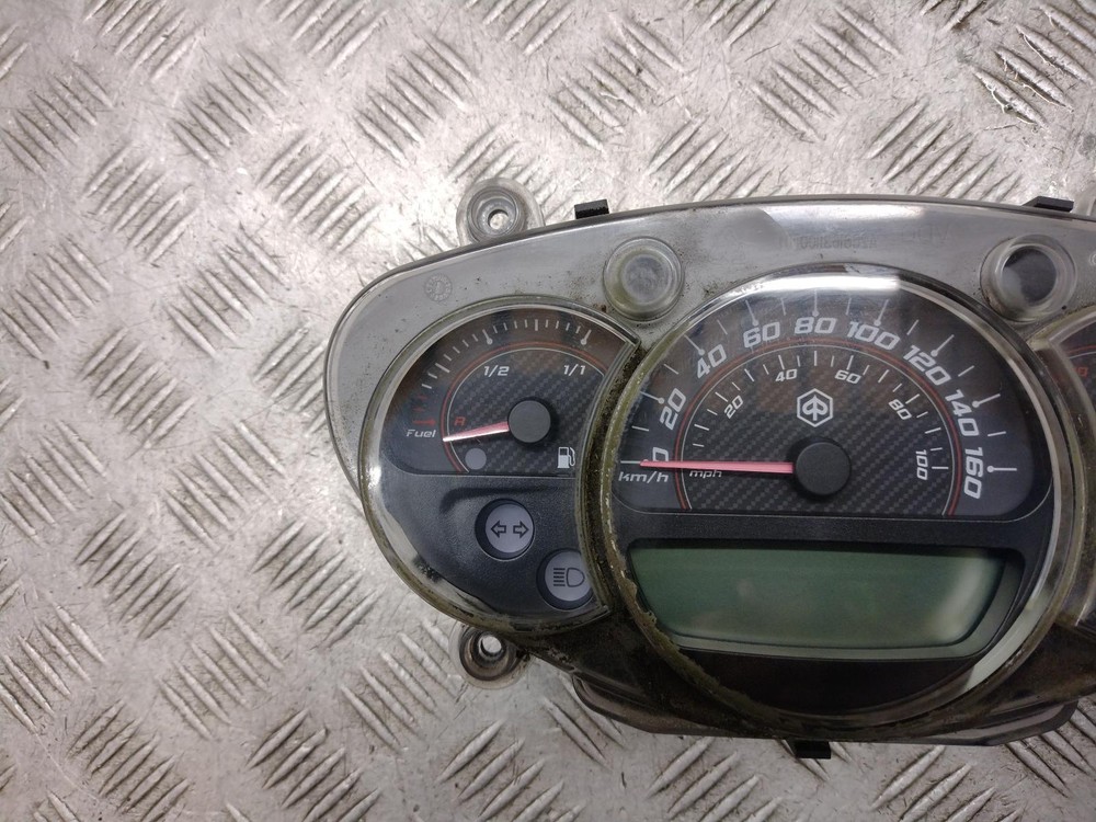 2015 PIAGGIO BEVERLY Speedo Clocks