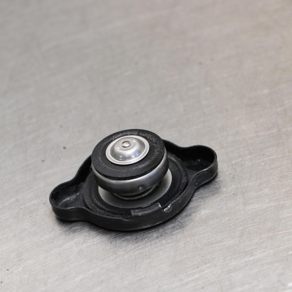 13-17 Kawasaki Ninja 300 Engine Radiator Cap