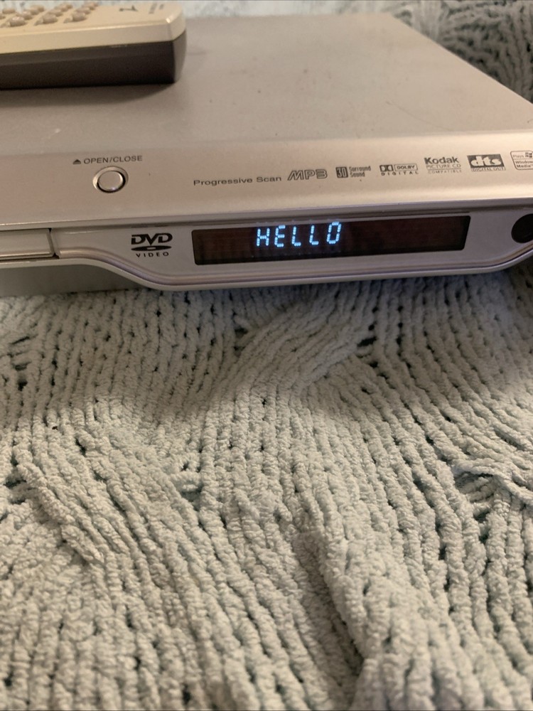 Zenith DVB412 DVD/CD Player Silver With Remote Progressive Scan