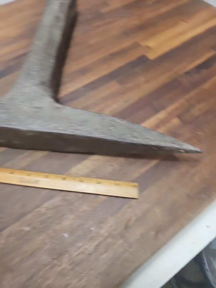 C5- Antique 30lb Stake Anvil Blacksmith