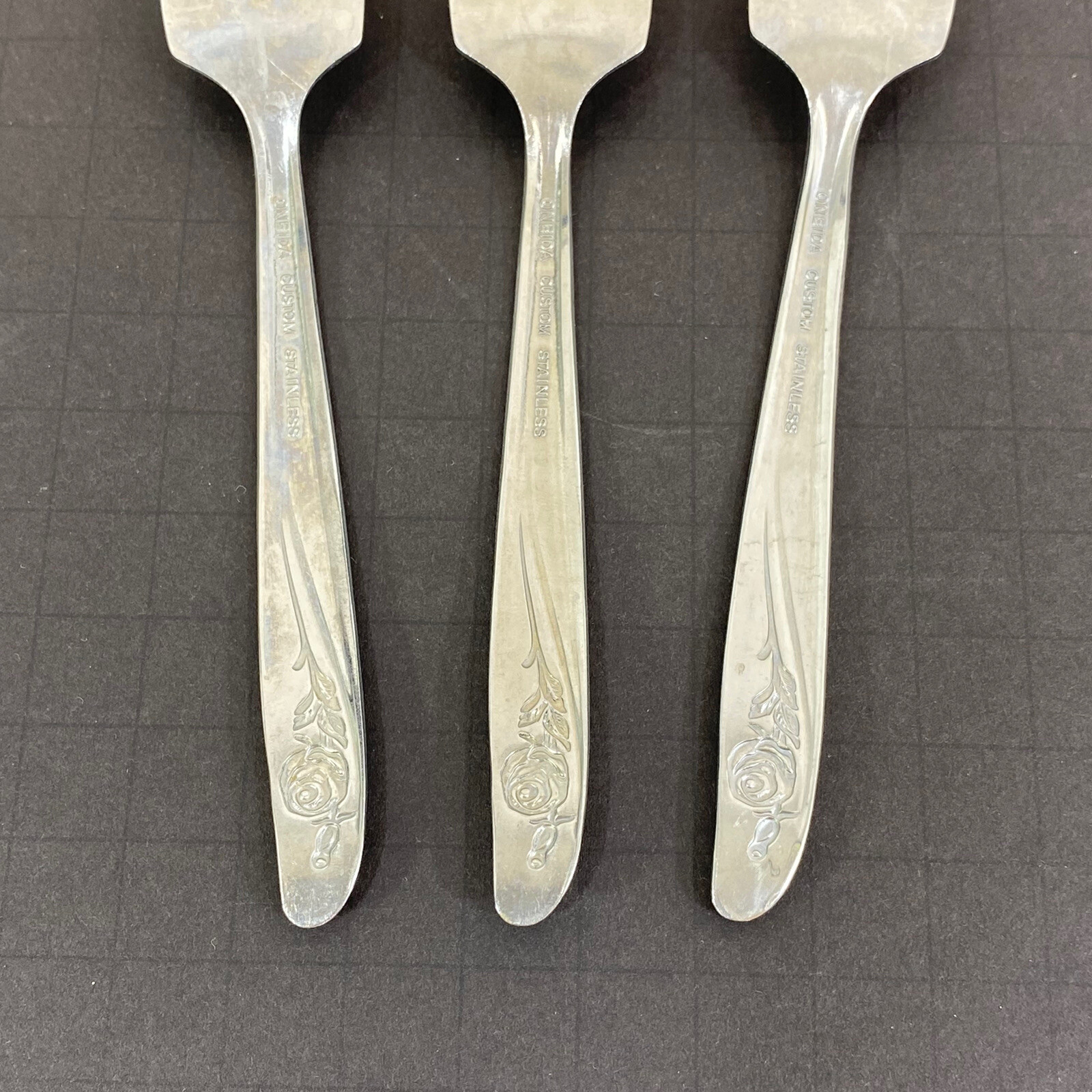 Oneida Custom Stainless ROSEANNE Flatware Set of 3 Salad Forks 6 1/4"