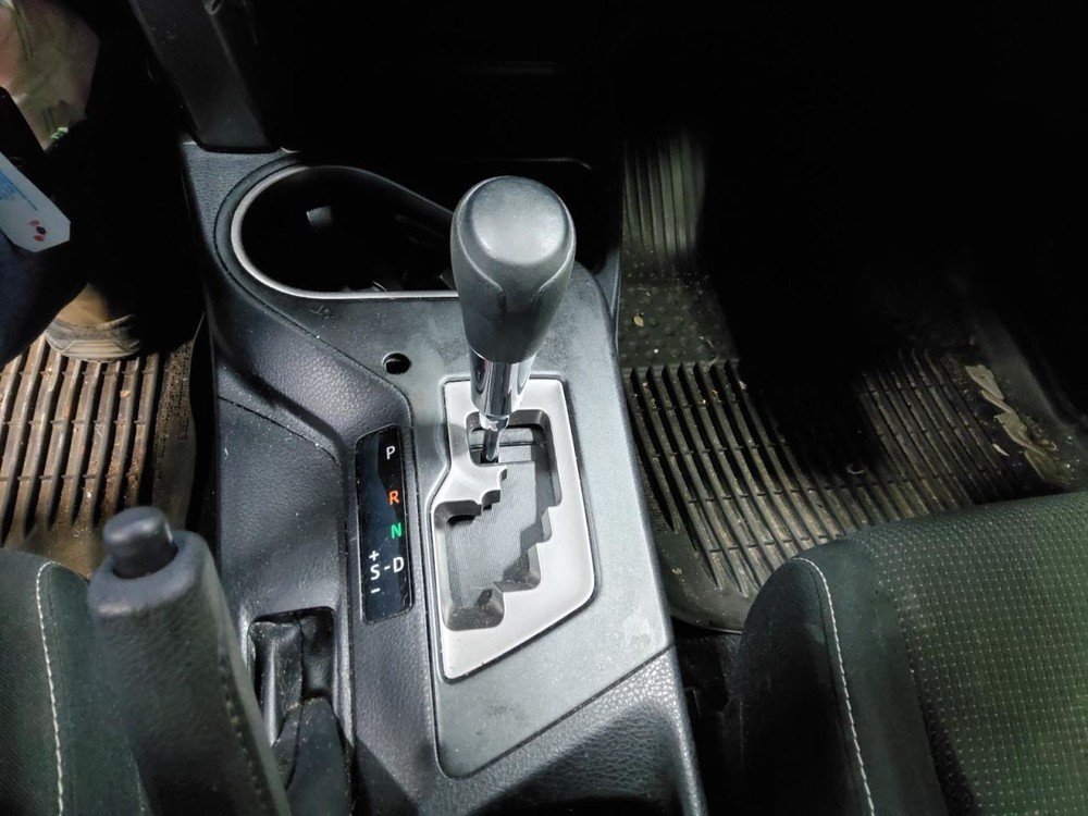 RAV 4     2016 Transmission Shifter 401923