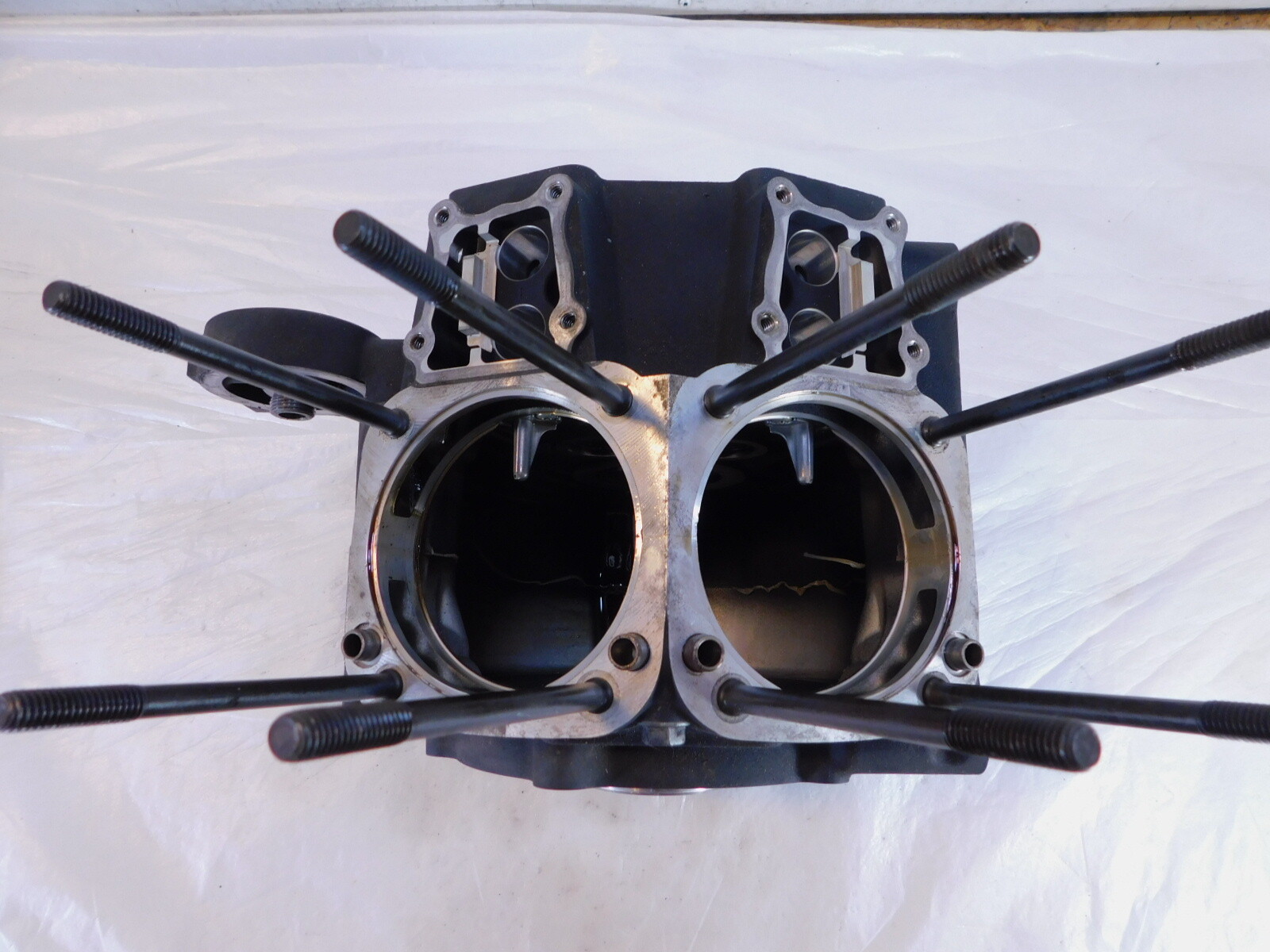 Harley Davidson Touring Electra Glide Road King & Dyna Engine Motor Crank Cases