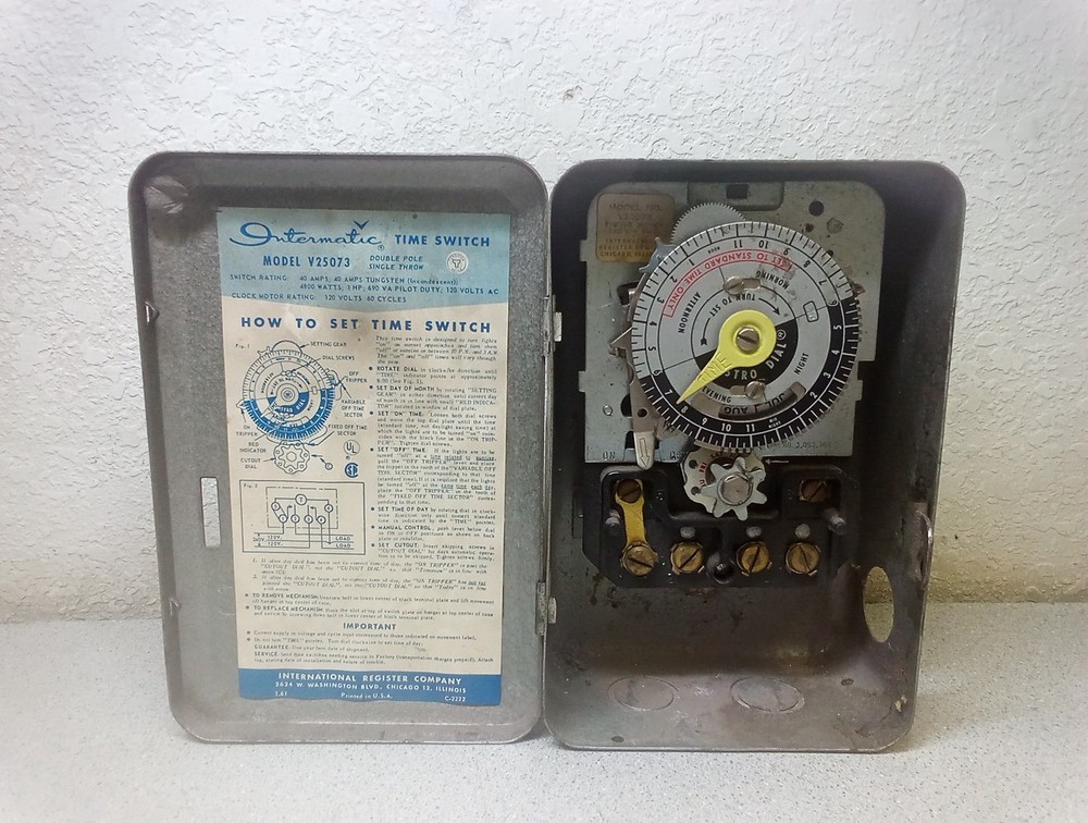 Intermatic Time Switch Double Pole Single Throw, Model V25073 120V 60c