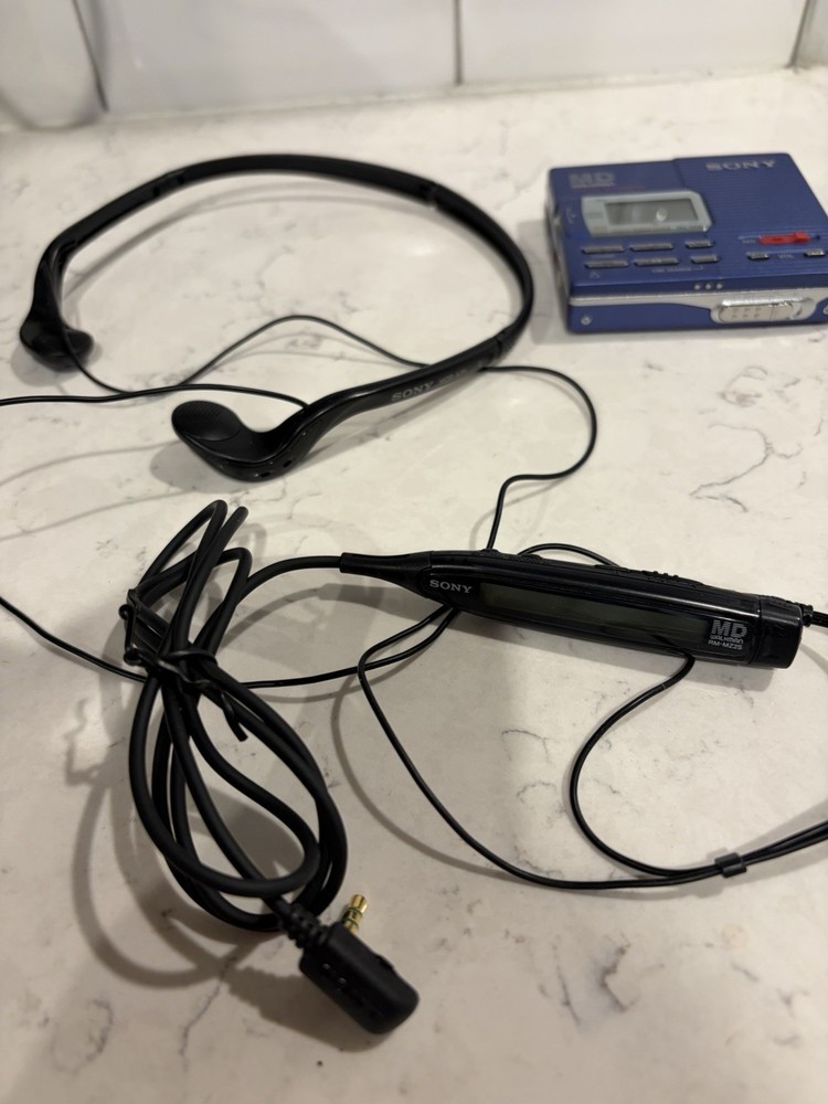 Sony MD Walkman MZ-R90