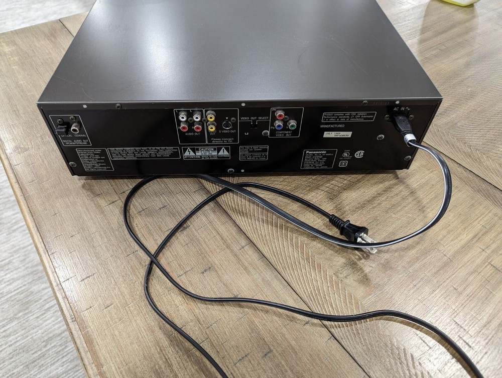 Panasonic DVD-C220 DVD Player