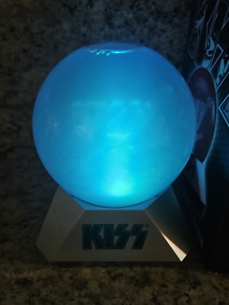 KISS 2003 Motorized Glitter Globe Spencer's Signature Network Lighted W Box