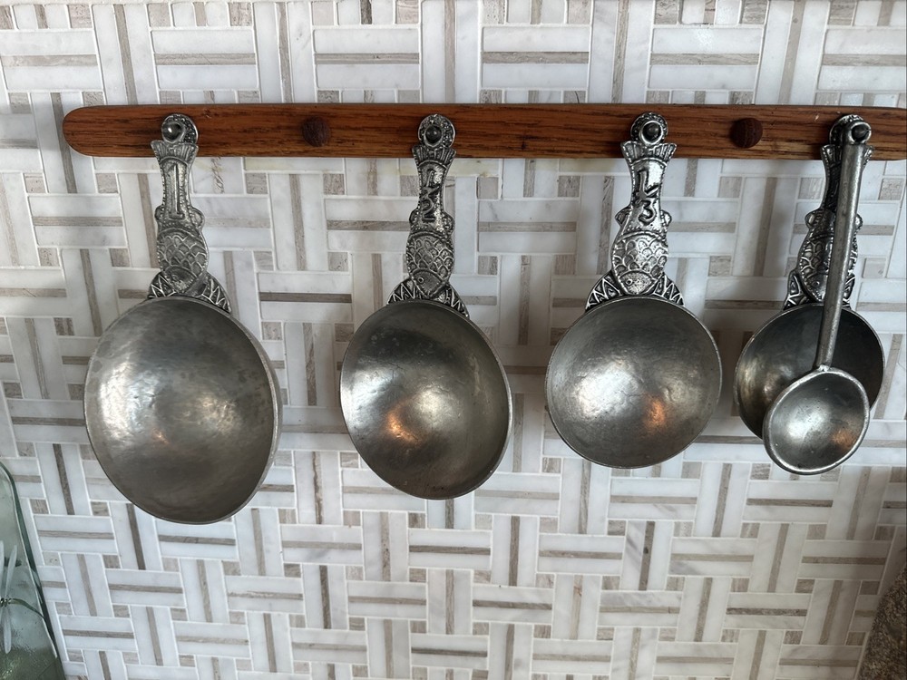Measuring Cups