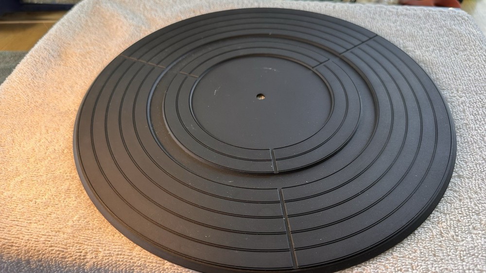 JVC Turntable Mat W/Strobe Disc