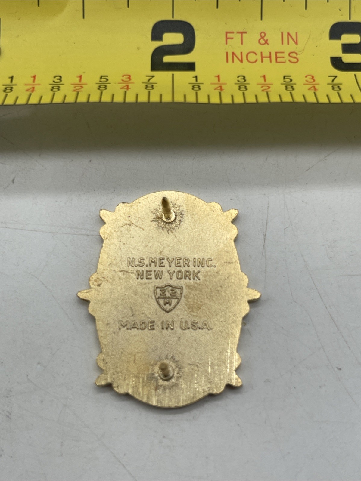 U.S. Military Army 2nd Military Police Company Pin DUI DI Blue White