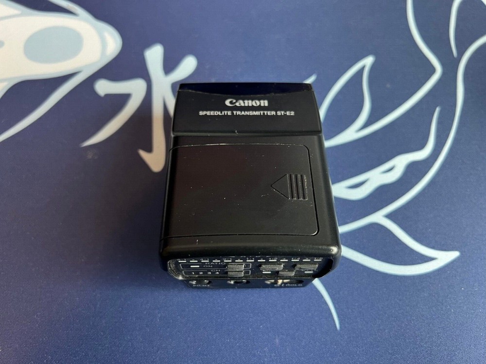 Canon Speedlite Transmitter ST-E2 with Case