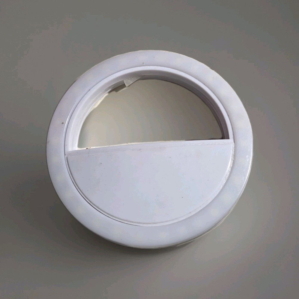 LED clip-on Light - Two AAA Battery Powerer (Included) - Missing Battery Cover