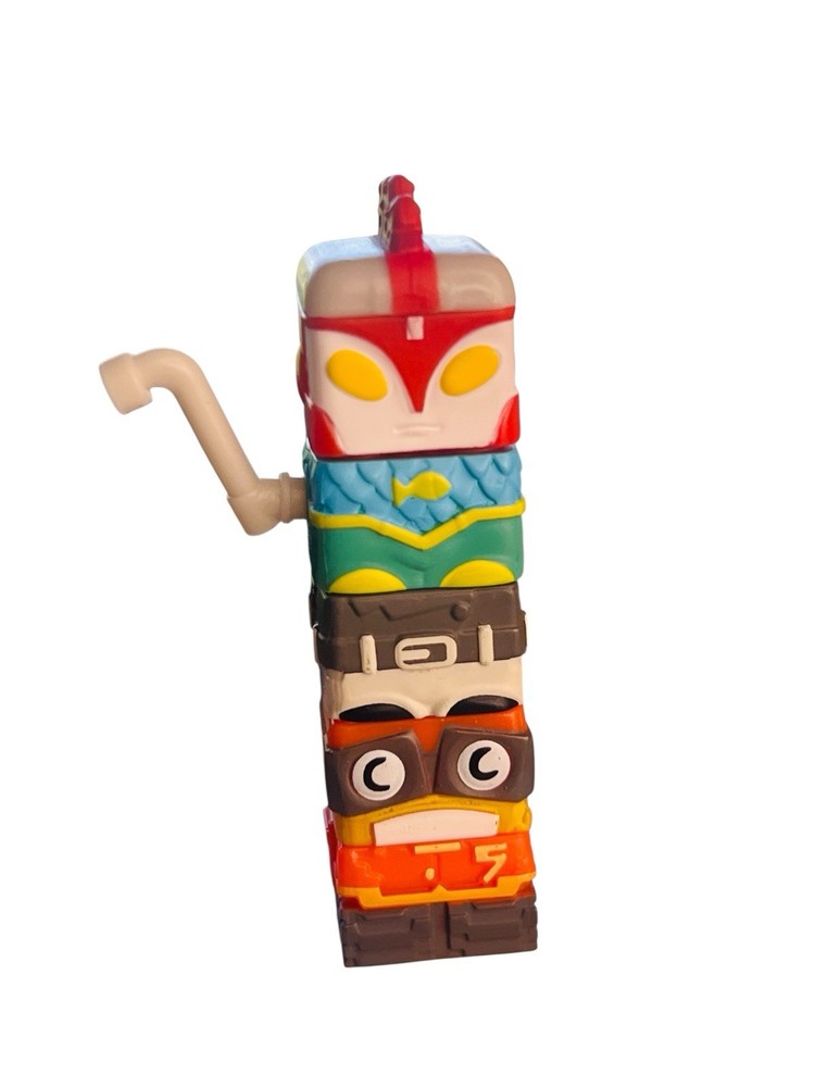 Sick bricks spin master 18 piece brick figures