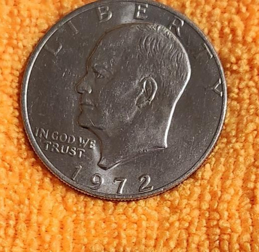 1972 EISENHOWER LIBERTY FLYING EAGLE DOLLAR COIN