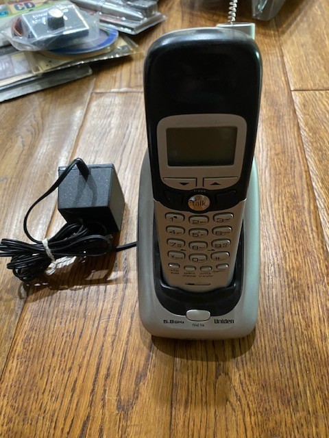 Vintage Mixed Bundle of Electronics...ALL UNTESTED