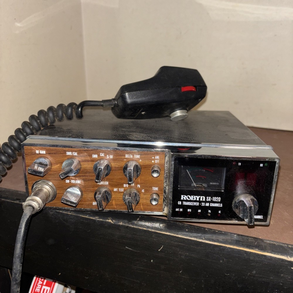 1978v Robyn SX-102D CB Transceiver UNTESTED