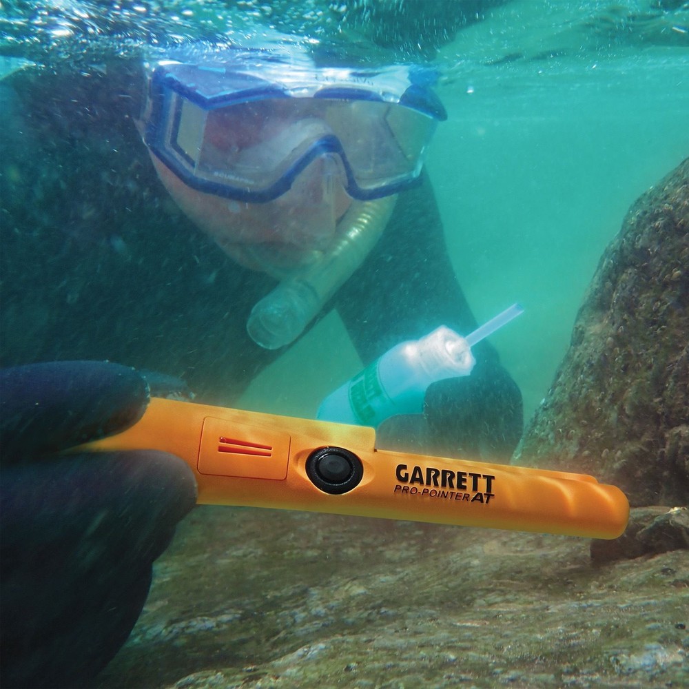 Garrett Pro Pointer AT Metal Detector Waterproof with Camo Pouch and Edge Digger