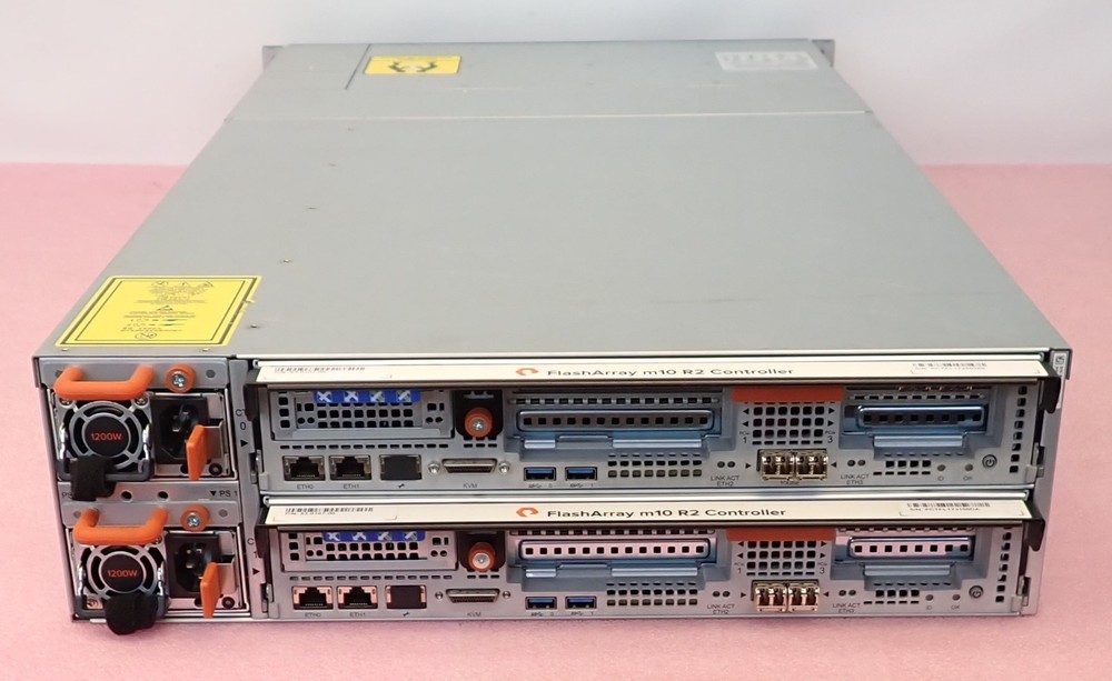 Pure Storage FA-M10 FlashArray M10 20x 2.5" SAS Bay 2x M10 R2 Controller 2x PSU