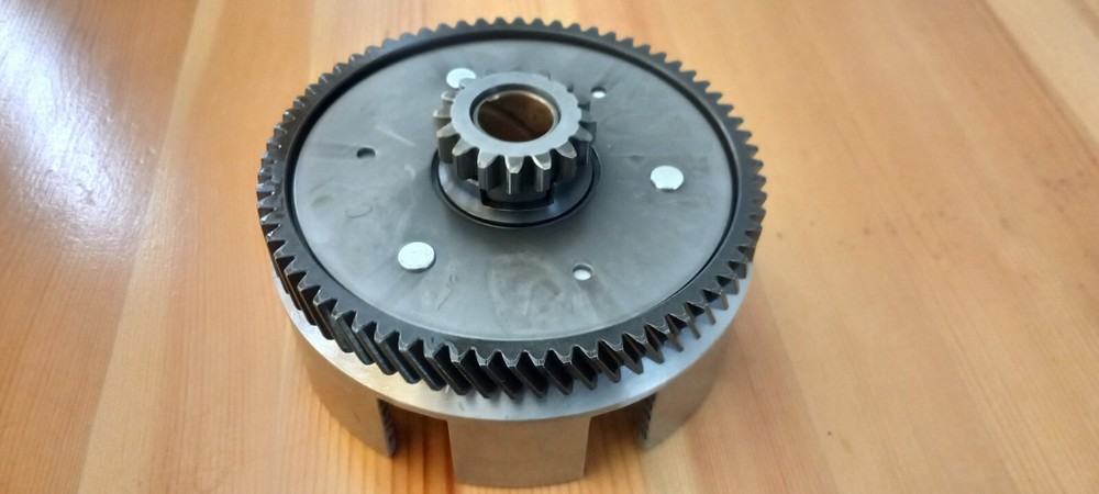 AJS JS 125 CLUTCH BASKET-DRIVEN GEAR