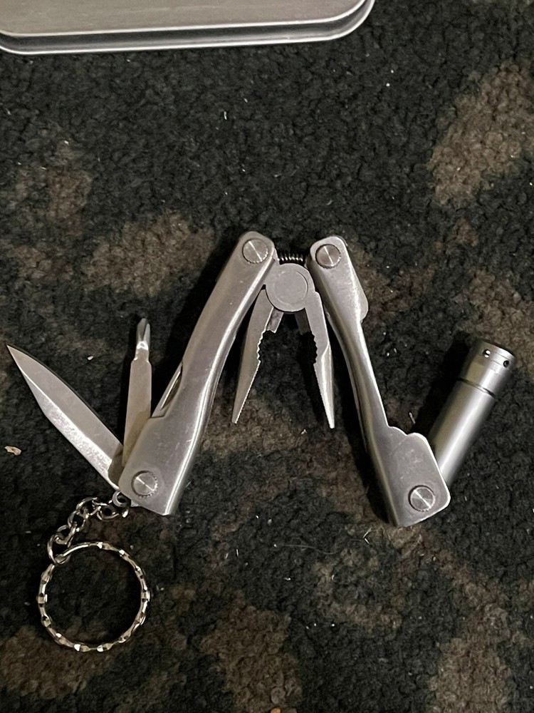 Meritline tool set keychain Knife & Key Chain (Never Used)