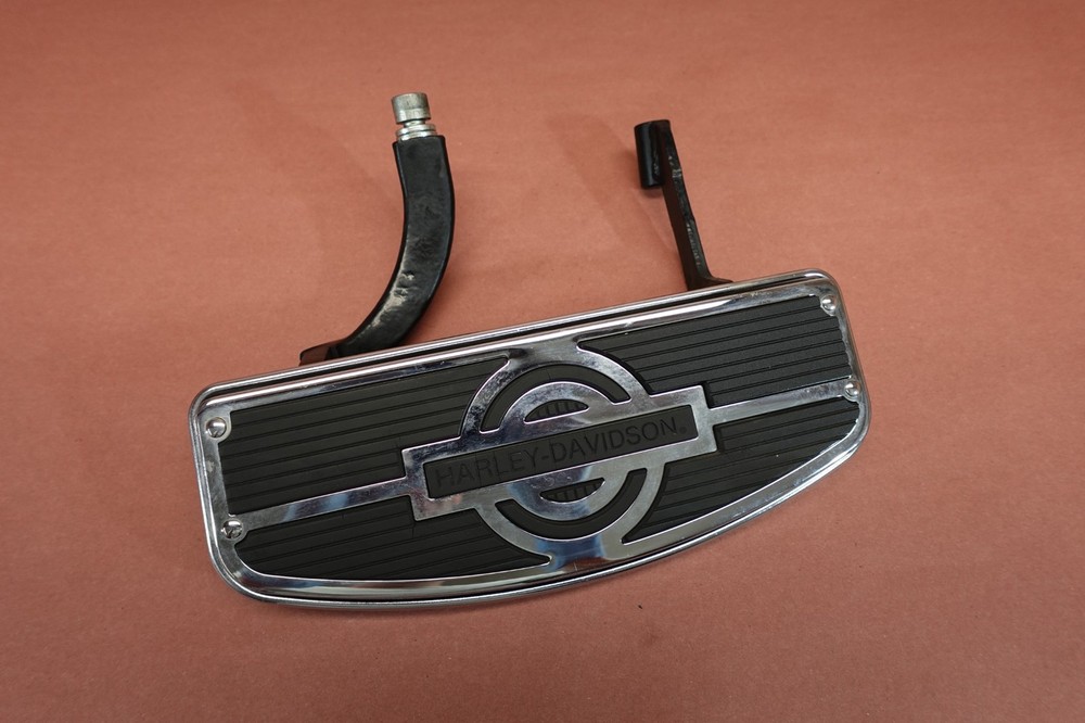 1999-2000 Harley Davidson Electra Glide FLHTCUI LEFT FRONT FOOT REST BOARD