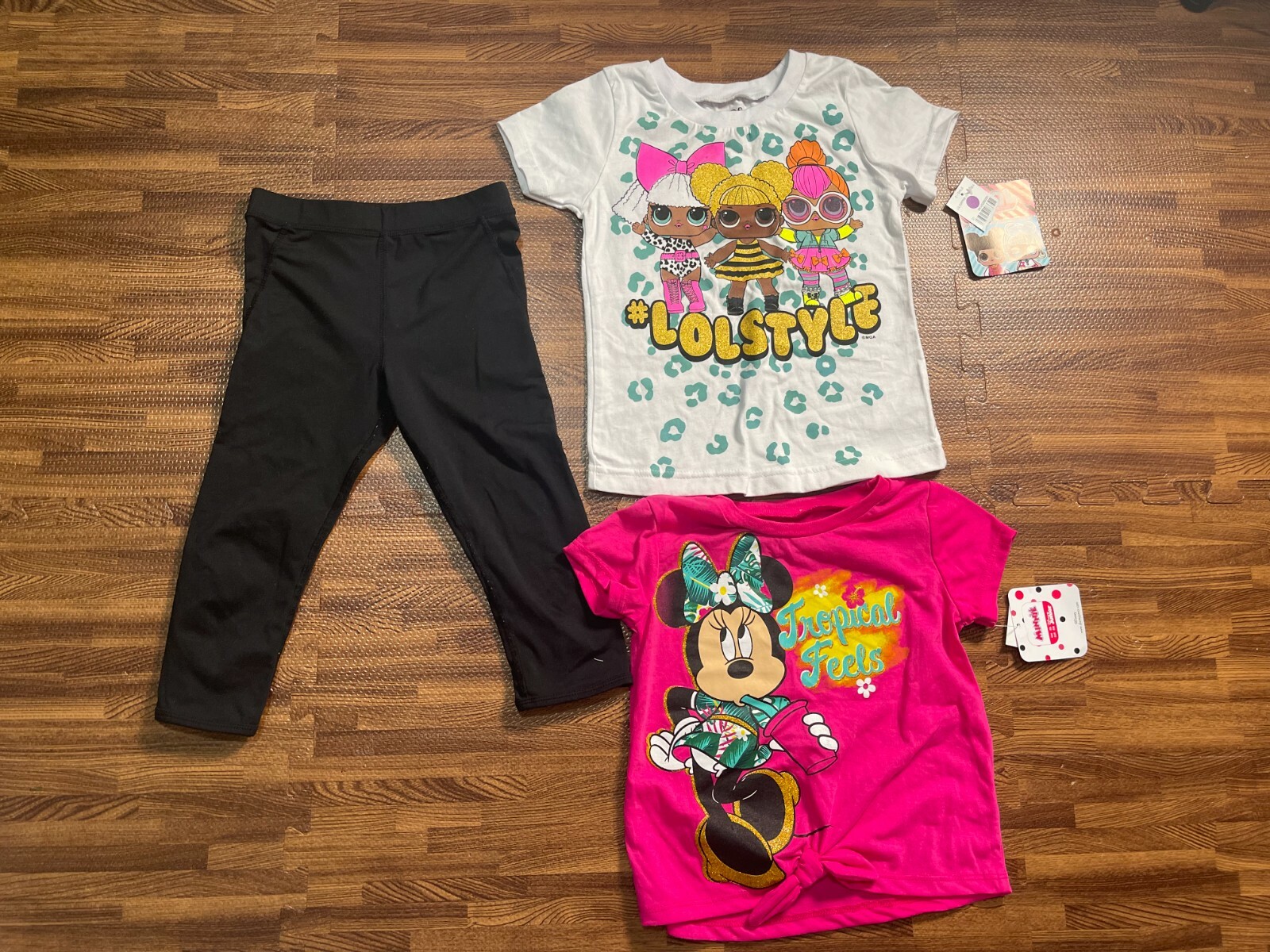 Lot of 3 pcs Kids Girls: 2 pcs T-Shirt Size 4 and 1 pcs H&M Pants Size 4-6Y