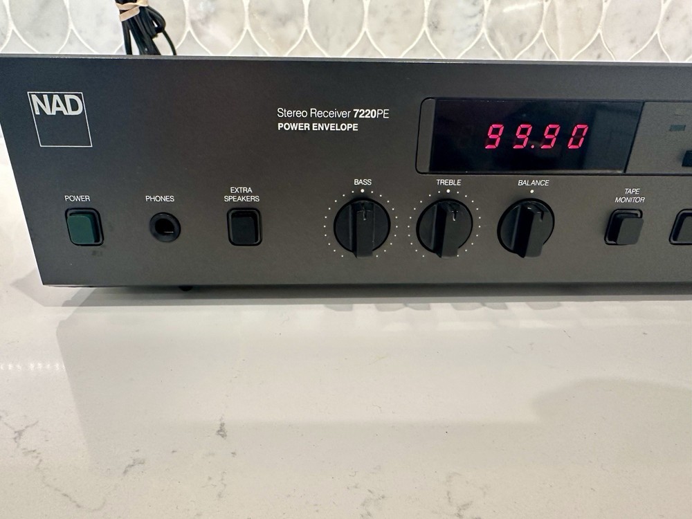 NAD 7220PE Stereo Receiver