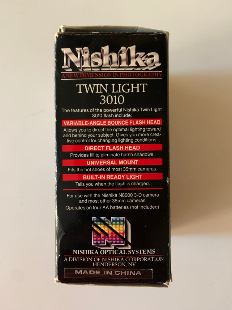 Nishika Twin Light 3010 Variable Angle Electronic Flash, it does NOT turn on