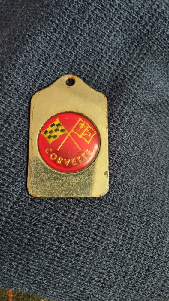 vintage corvette keychain