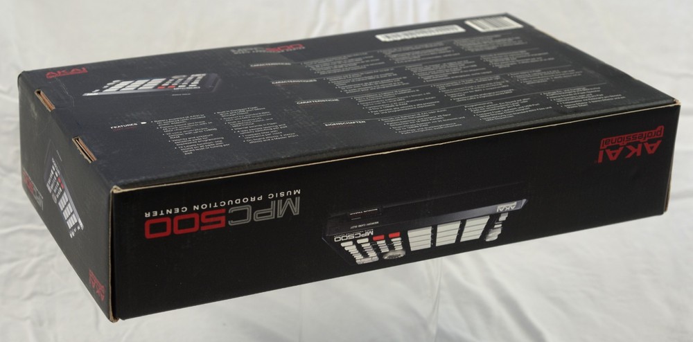 AKAI MPC500 Black Sampler and Sequencer Working Complete in Box, extra card