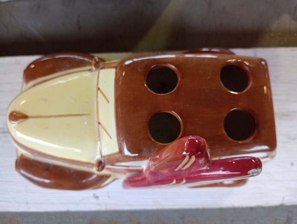 No Boundaries Studebaker Toothbrush Holder