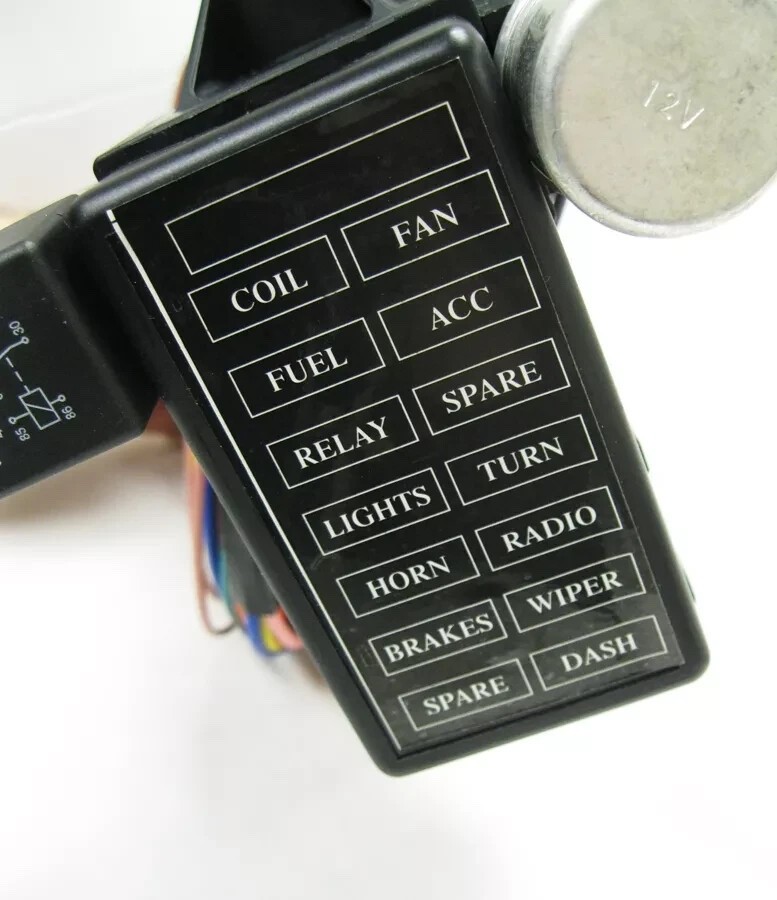 14 Circuit Universal Wire Harness 14 Fuse 12v Street Hot Rat Muscle Rod Wiring