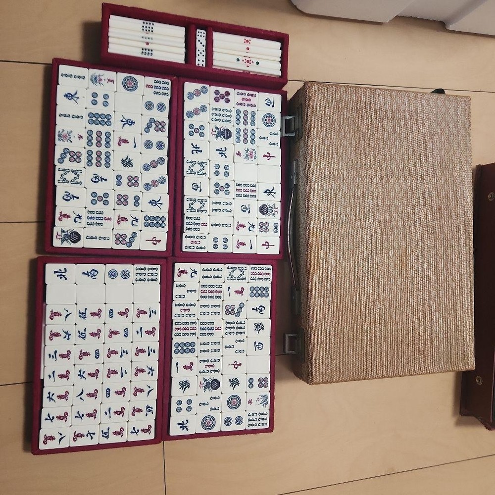 high class mahjong tiles