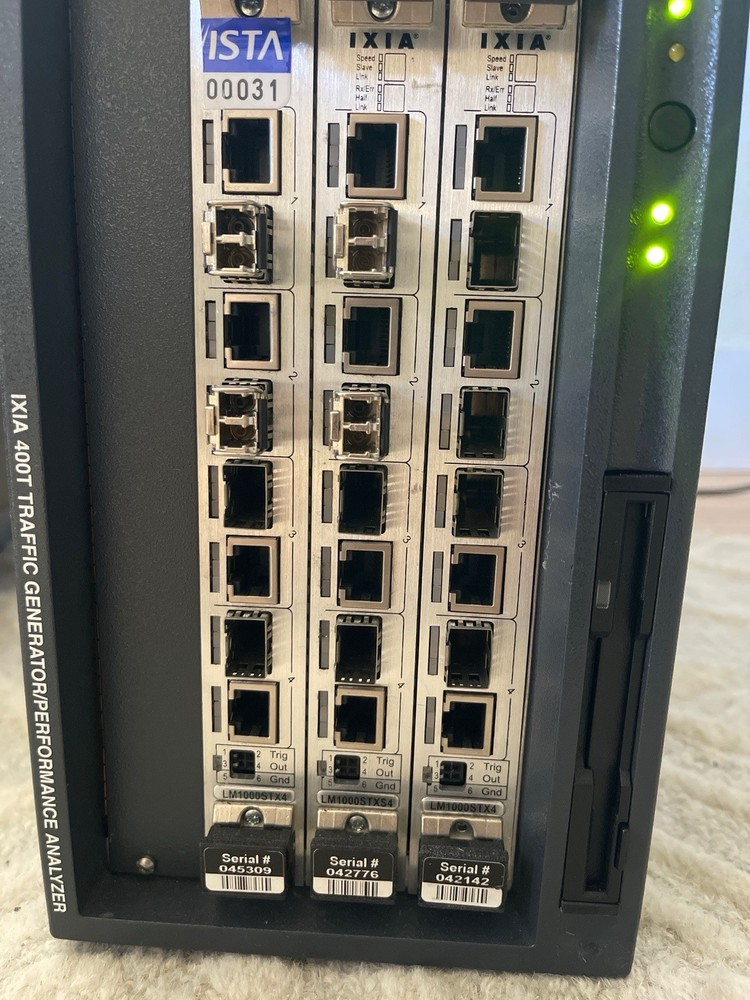 Ixia 400T Traffic Generator Performance Analyzer w/ Modules – Powers On