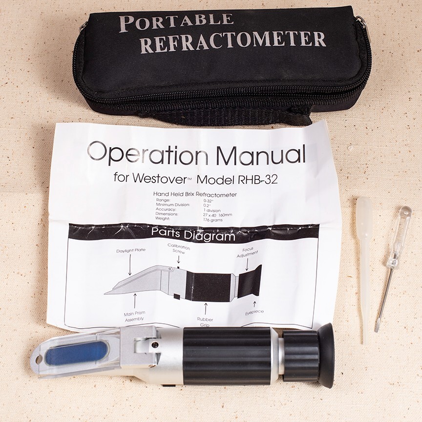 Portable Handheld Brix Refractometer Excellent Condition w/ Instructions