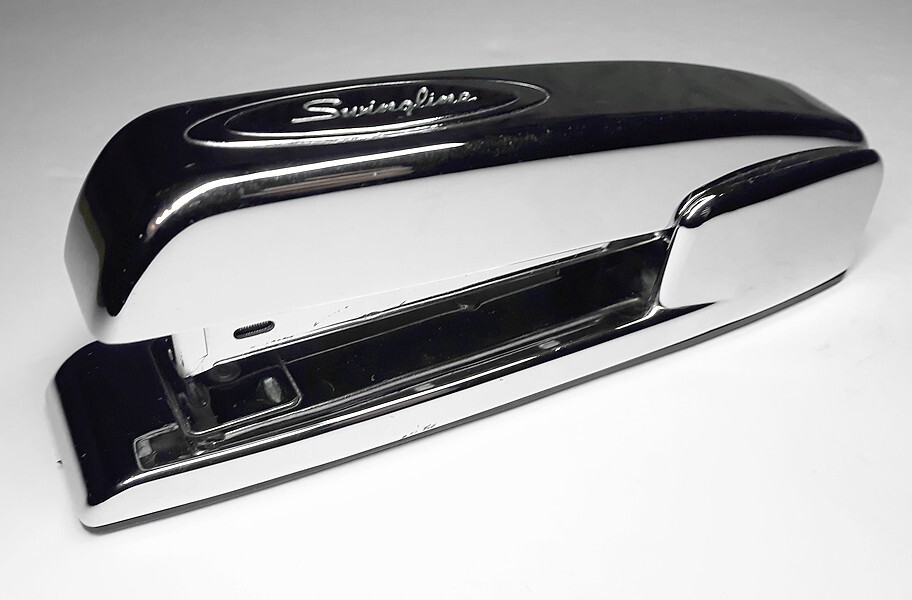 SWINGLINE ▪️747▪️ POLISHED CHROME DESKTOP STAPLER 🔸️ VERY CLEAN